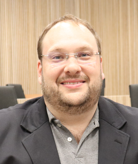 Foto de {{ member.name }}